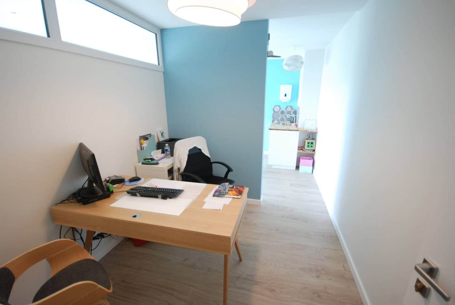 Aménagement d un appartement en cabinet médical de 90 m² à Oullins proche de Lyon
